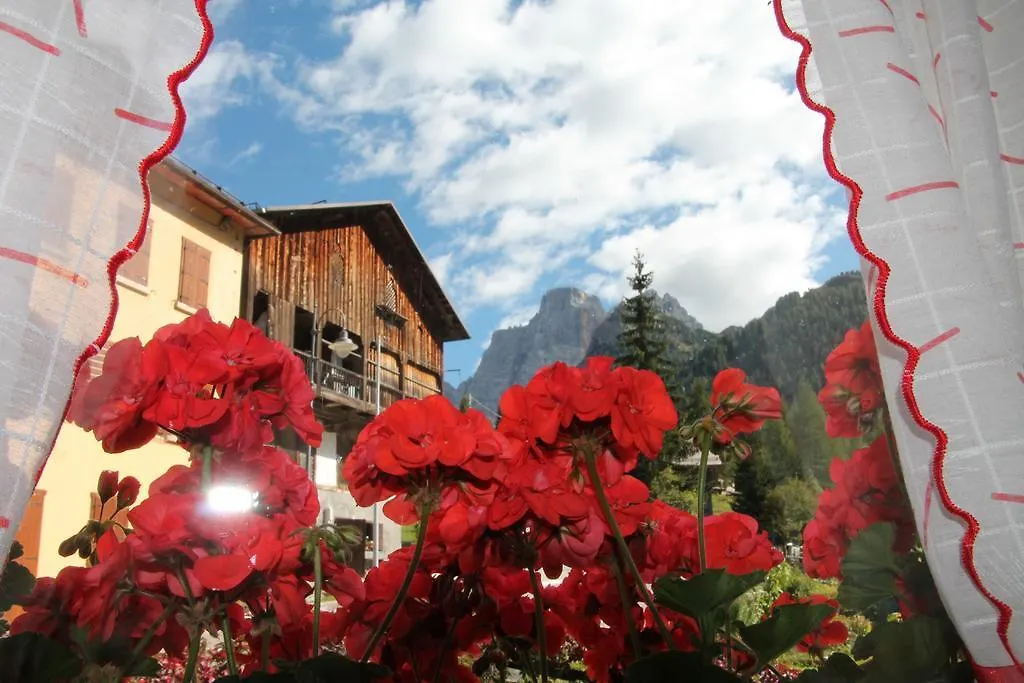 Apartment Dolomites Holidays Selva di Cadore