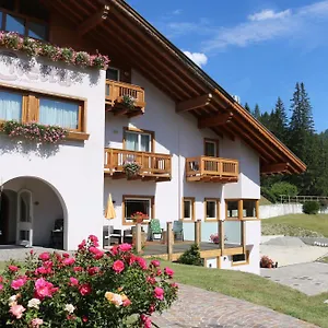 Garni Civetta Hotel